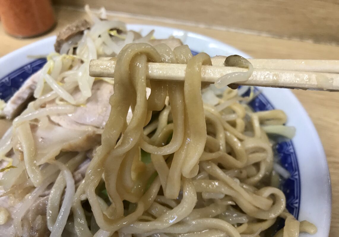 ラーメン二郎栃木街道店の麺