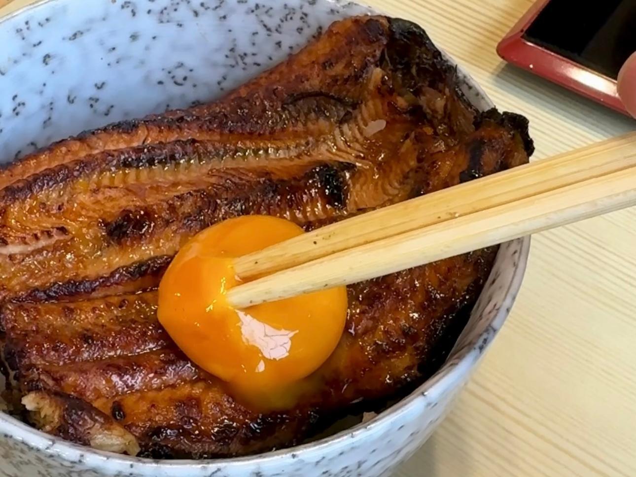 贅沢すぎる！鰻の成瀬にお得で豪快な「男体山盛り」が登場！ 写真2