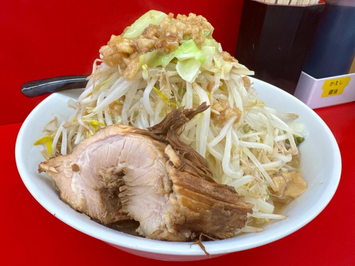 立川マシマシ宇都宮店 | 東京の有名店がキタ！ボリューム満点の二郎系ラーメンを食べてみた 写真5