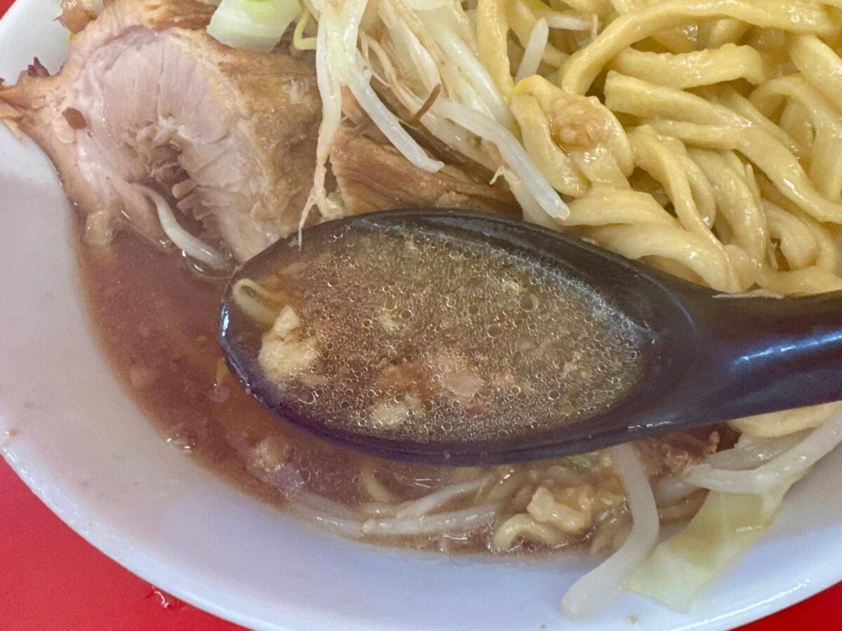 立川マシマシ宇都宮店 | 東京の有名店がキタ！ボリューム満点の二郎系ラーメンを食べてみた 写真6