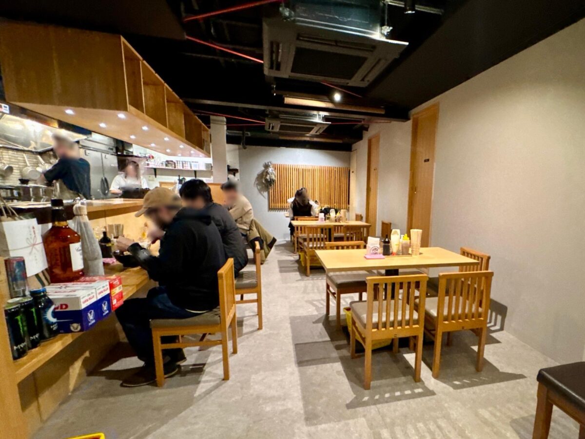 ラーメンジャンクス中央店 |人気のG系ラーメン店が市役所前に！煮干しの二郎系が美味しい