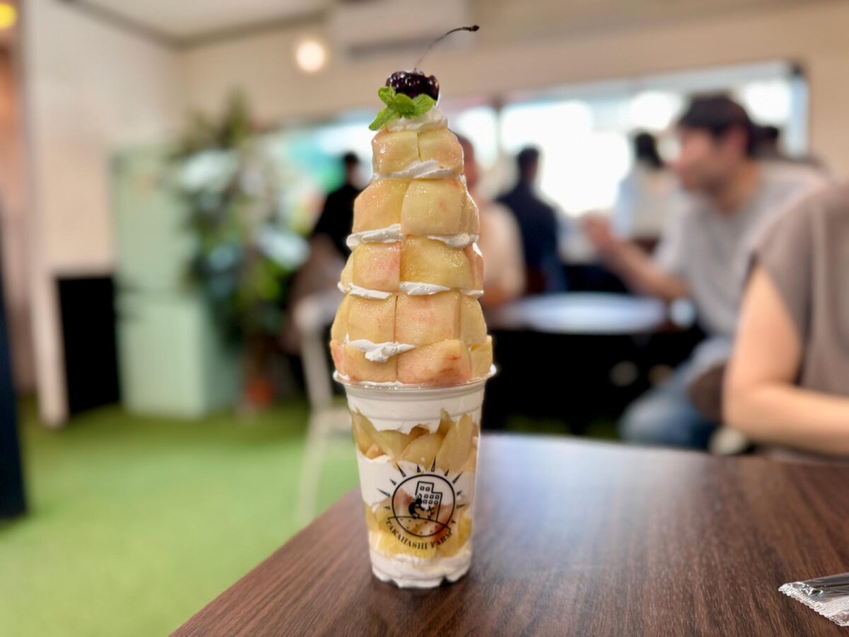 高橋農園釜川店 | まるごとフルーツの巨大パフェが大人気！農家さんが営むパフェ専門店 写真3