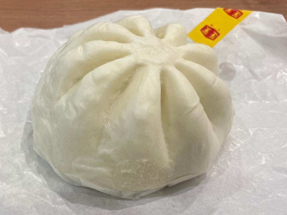 あの蓬莱本館の豚まん常設店がオリオン通りにオープン